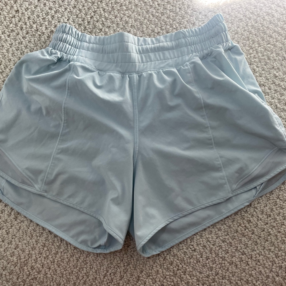 Lululemon Athletica light blue 4” Sz6